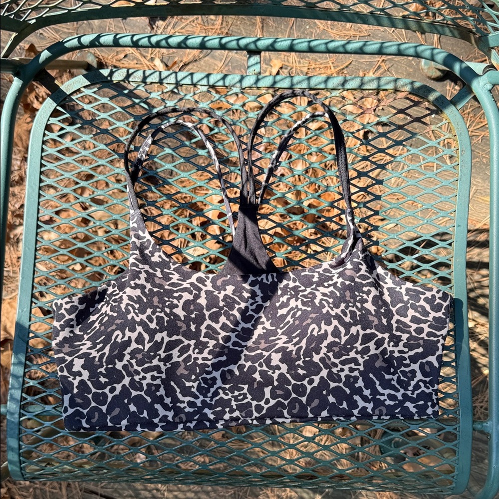 Women's Fabletics Leopard Print Sports Bra